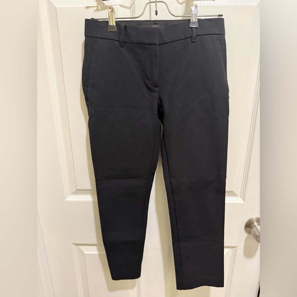 Ann Taylor Black Ankle Cropped Pants